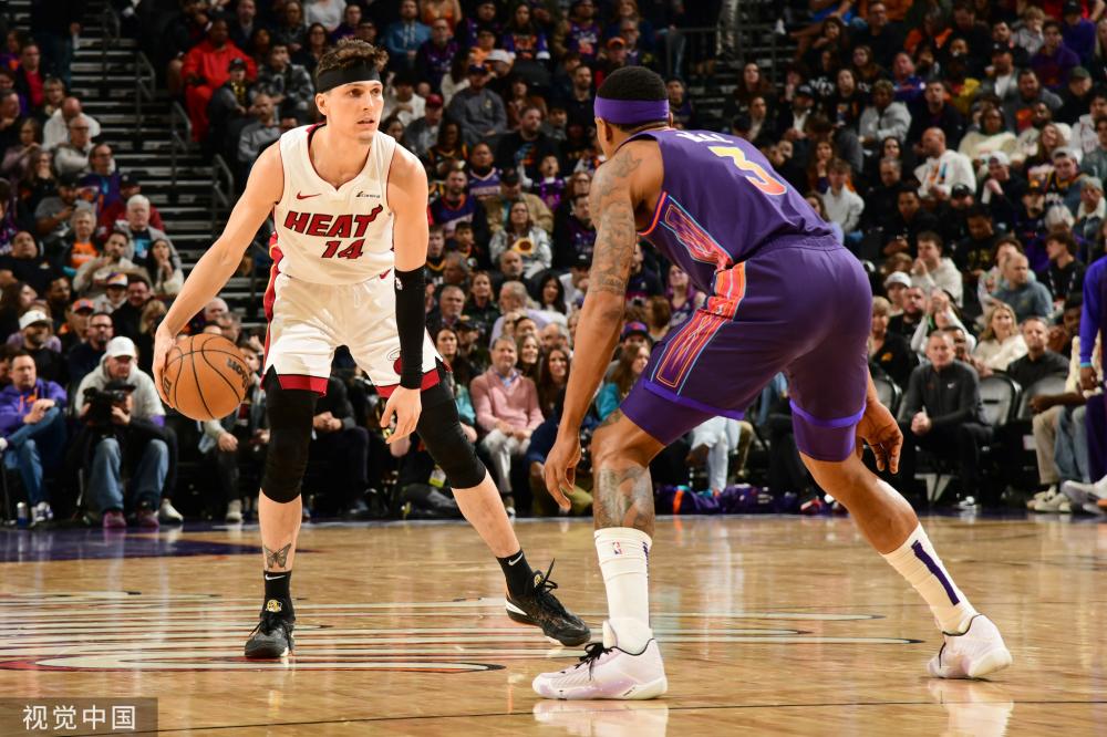 锋线格局的 锋线格局的