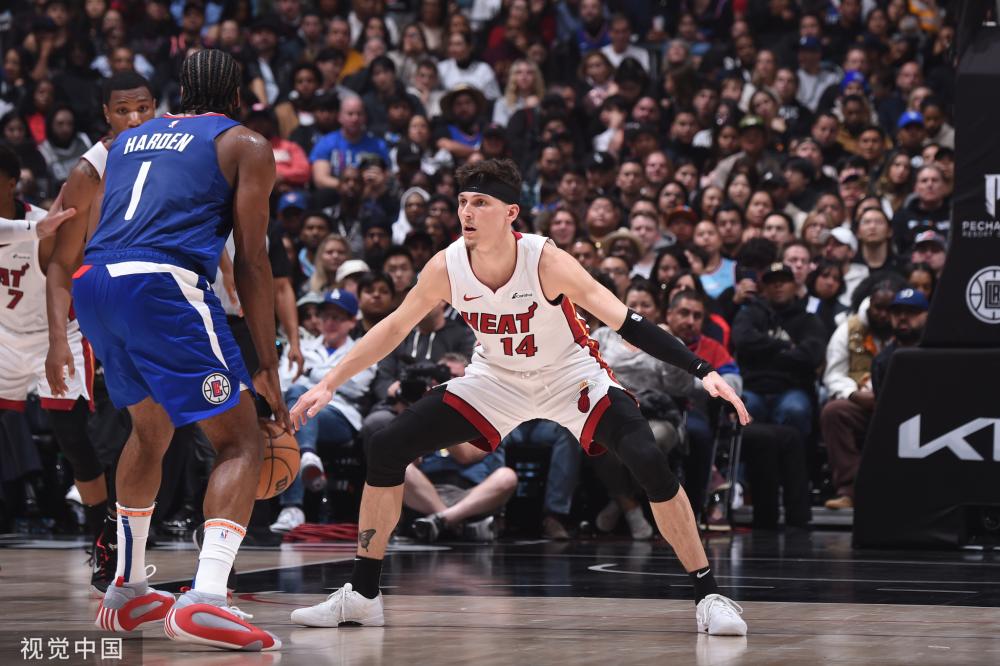 後吸引了對 後吸引了對