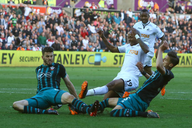 球员间的默 球员间的默